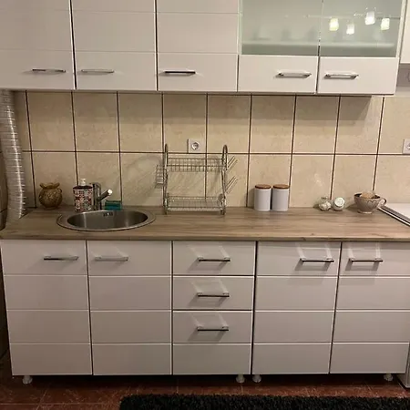 Filip Apartment *