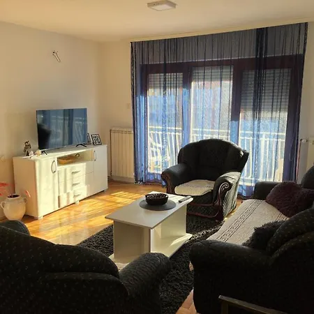Filip Apartment *